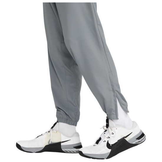 Nike Ανδρικό παντελόνι φόρμας Dri-FIT Form Tapered Versatile Pants